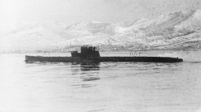 Подводная лодка Ленинец л-4