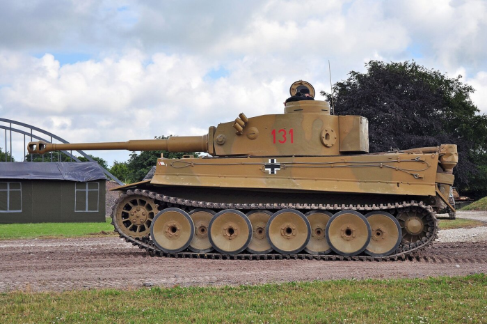 Танк Panzerkampfwagen vi тигр