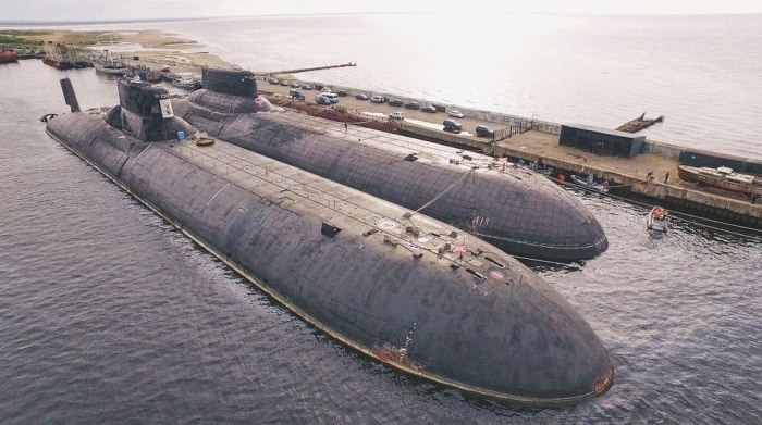 Подводная лодка акула Тайфун