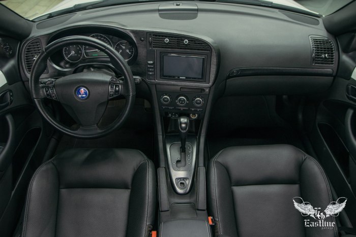 Saab 9-3 салон