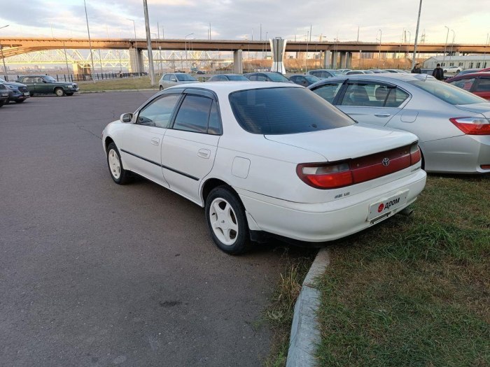 Тойота Карина 1993 года