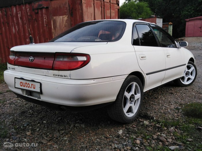Toyota Carina 1993 года