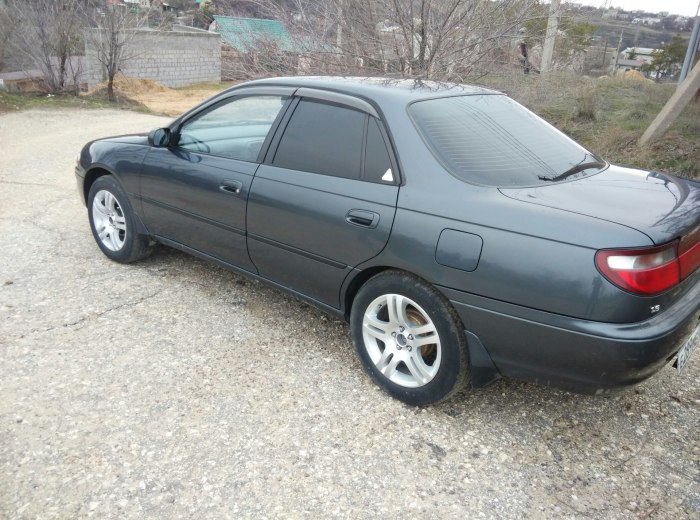 Toyota Carina e 1993