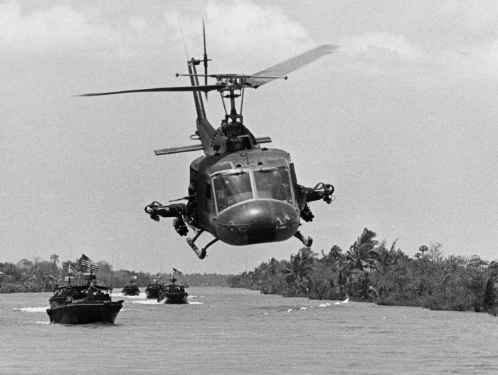 Bell uh-1 Iroquois Вьетнам