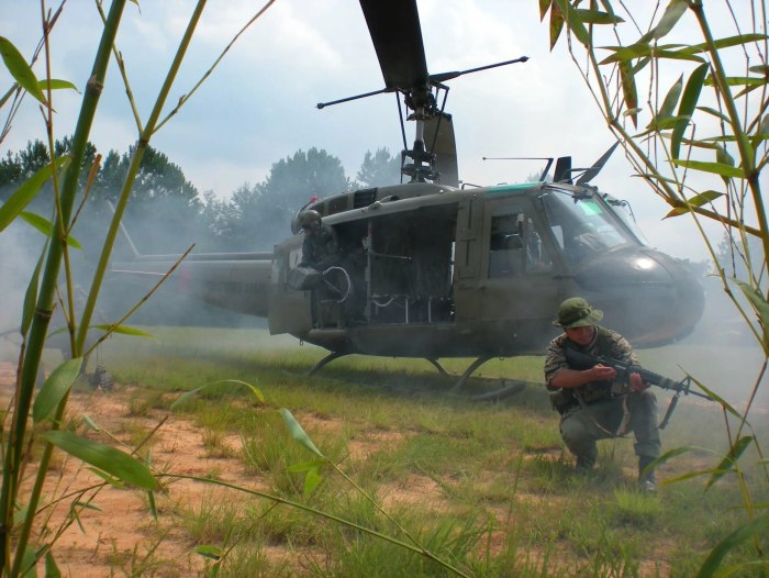 Uh 1 вертолет