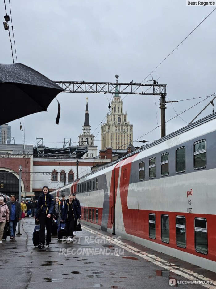 Поезд Кавказ фирменный двухэтажный
