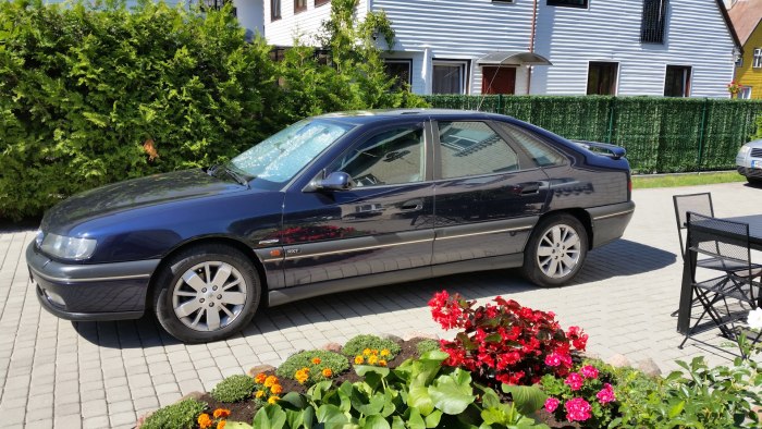 Renault Safrane 2000