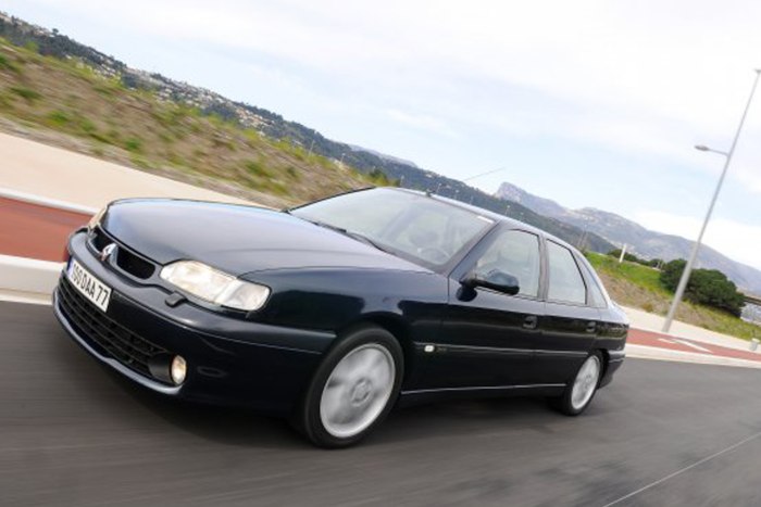 Renault Safrane 1998