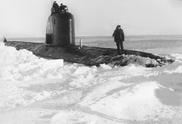 Ленинский комсомол подводная лодка