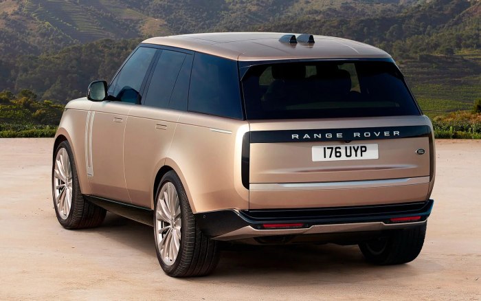 Range Rover SV Autobiography 2023