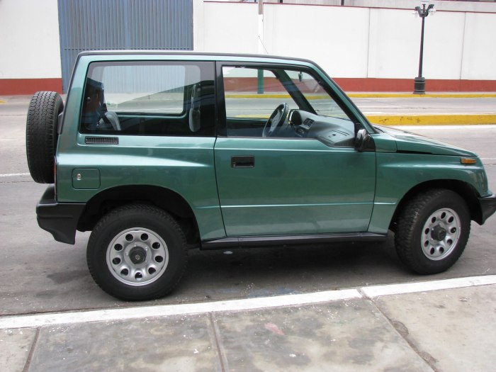 Suzuki Vitara 1 поколения