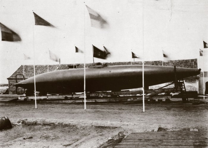 Боевая подводная лодка Испания 1888 Исаак пераль
