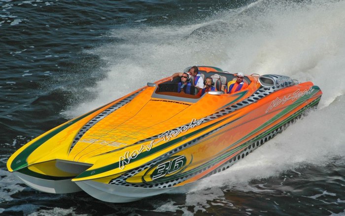 Lamborghini offshore Powerboat Racing.