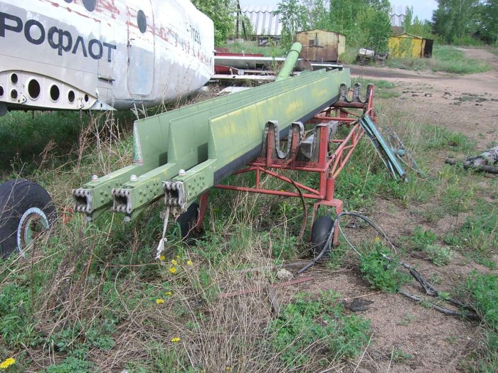 Лопасти вертолета ми-2