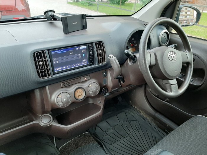 Toyota passo 2