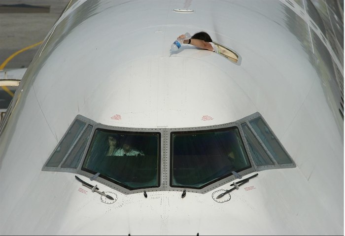 Боинг 747 люк