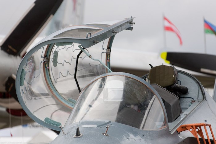 Су-35 кабина
