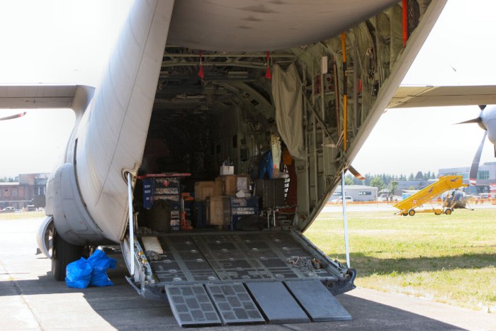 Боинг 777 грузовой отсек