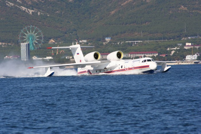 Бе-200 гидросамолёт