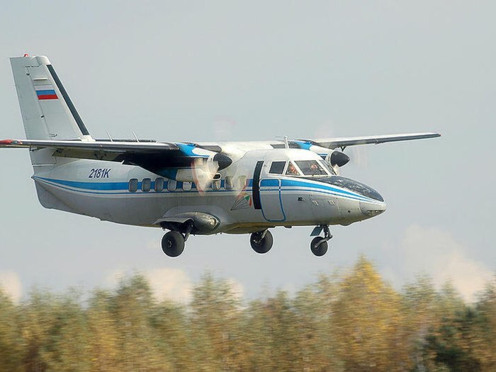 Let l-410 Turbolet самолет