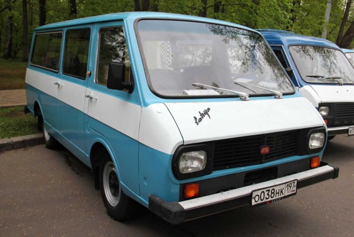 Автомобиль РАФ-2203 Латвия