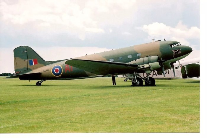 Самолет c-47 Skytrain