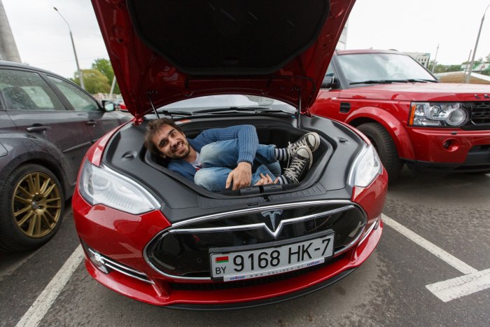 Tesla model 3 багажник