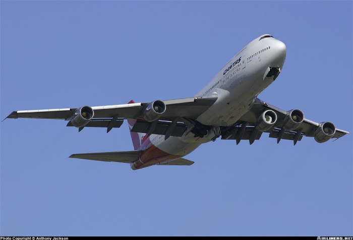 Boeing 747 2 двигателя