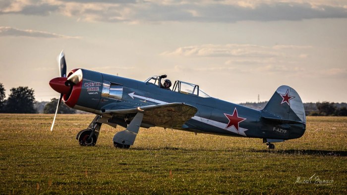 Самолёт як-11