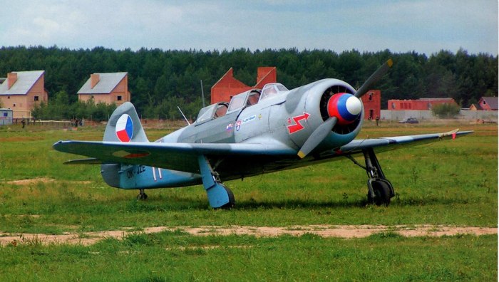 Самолёт як-11