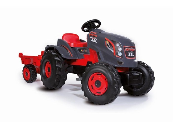 Педальный трактор Smoby
