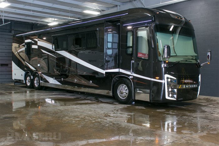 Monaco Dynasty 45p
