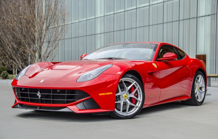 Феррари f12 Berlinetta