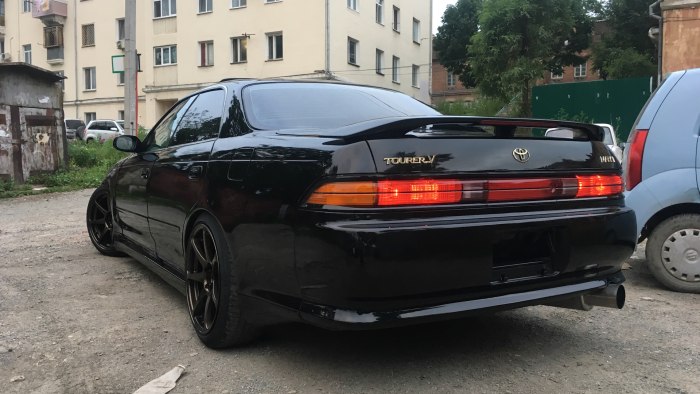 Toyota Mark 2 90 Tourer v