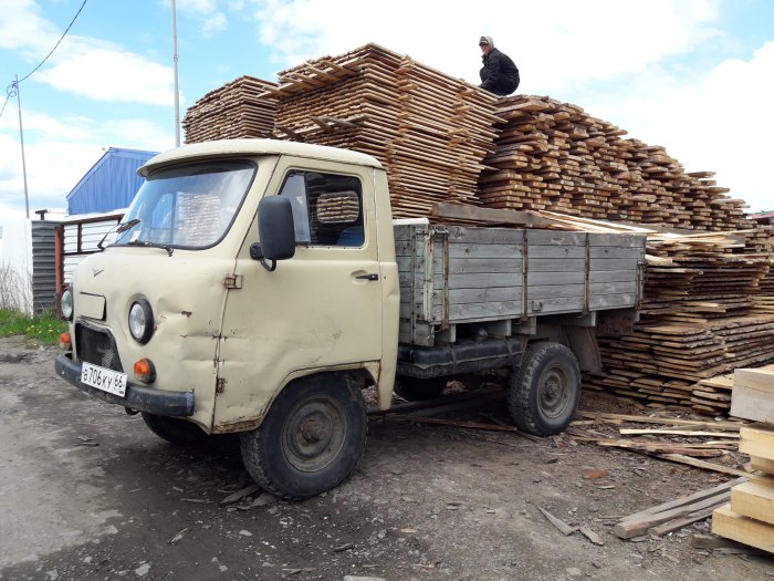 УАЗ 3303 бортовой самосвал