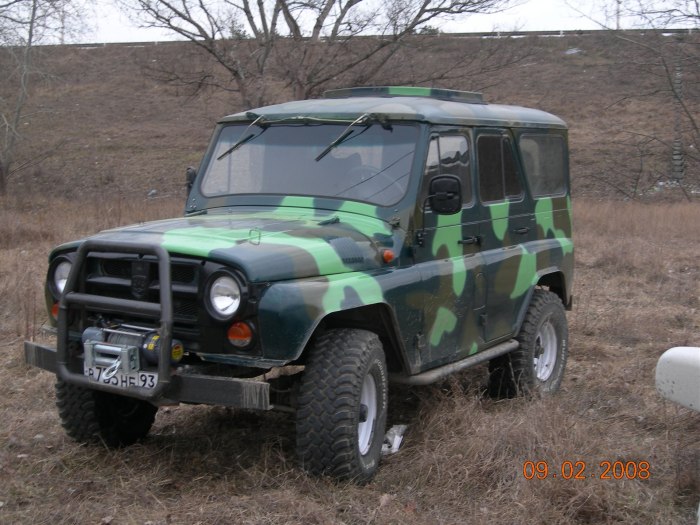 Камуфляжный УАЗ 469