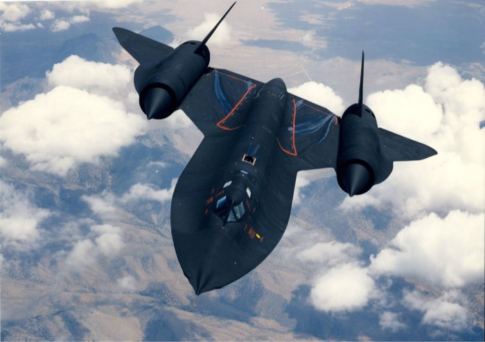 Самолет SR-71 Blackbird