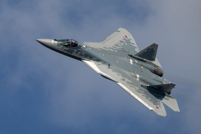 Су-57 реактивный самолёт