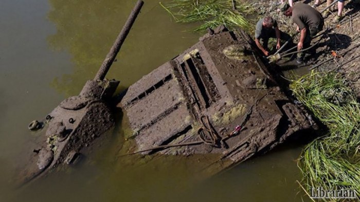 Танк т-34-76 поднятый со дна реки Дон