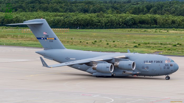 Boeing c-17