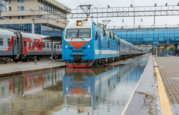Станция Ростов главный эп1м