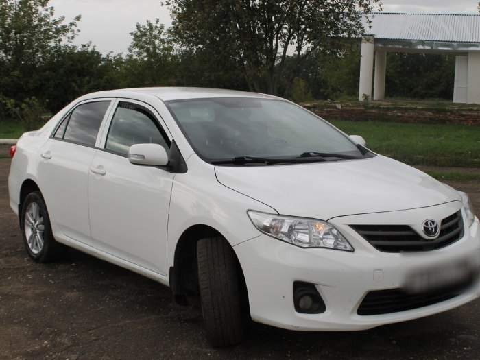 Тойота Corolla 2011