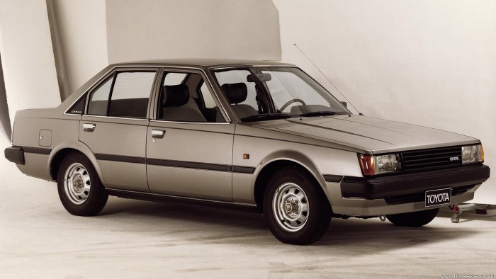 Toyota Carina 1
