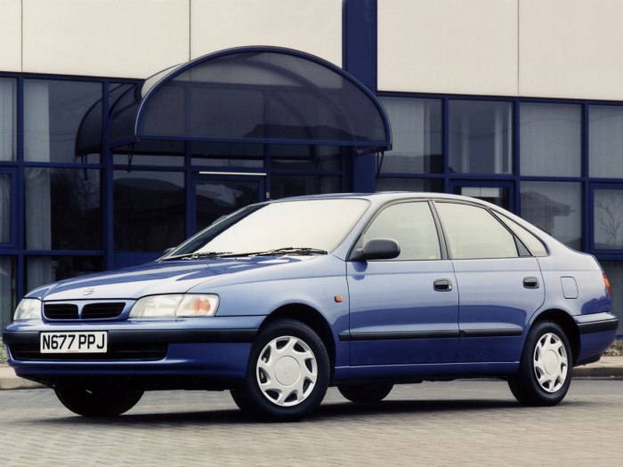 Toyota Carina e