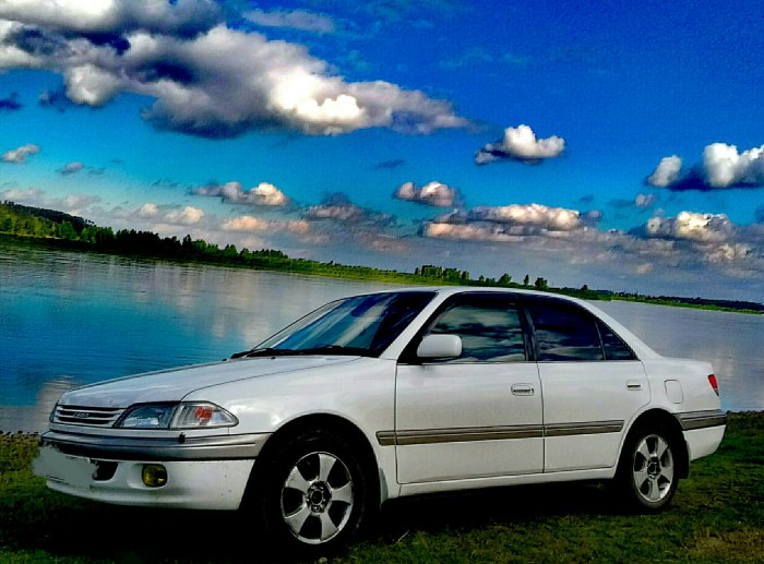 Toyota Carina 1