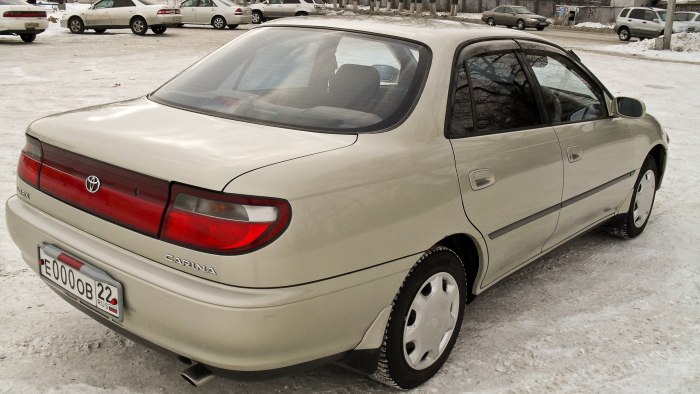 Тойота Карина 2002