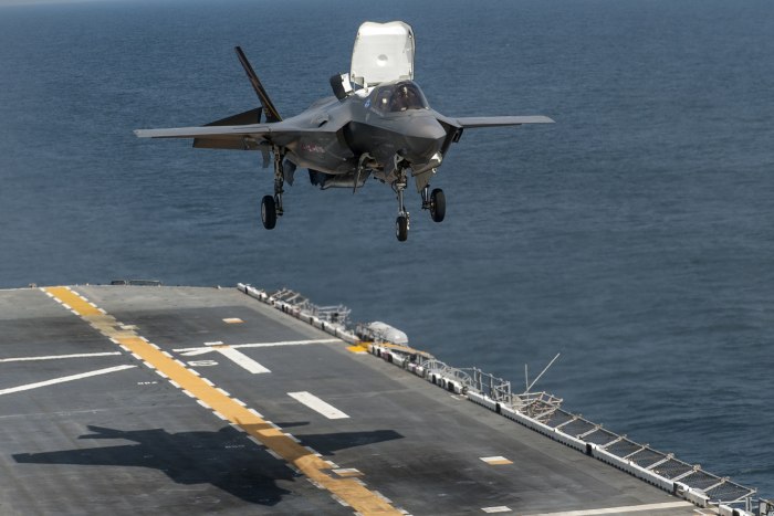F-35 палубный