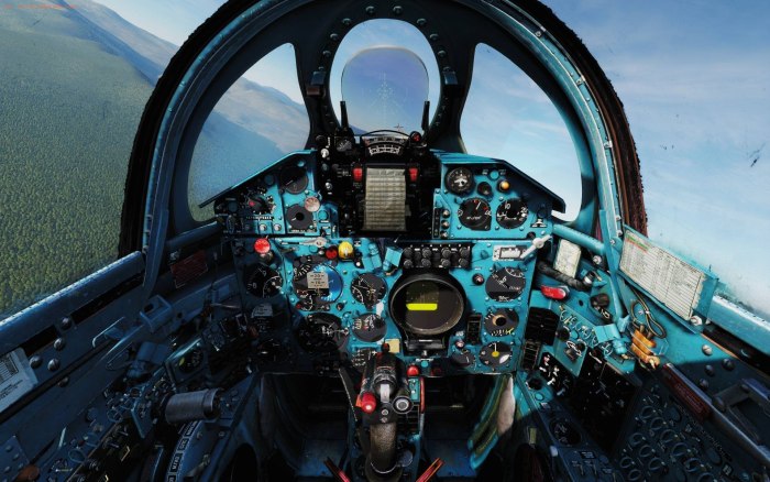 Су-30 кабина штурмана
