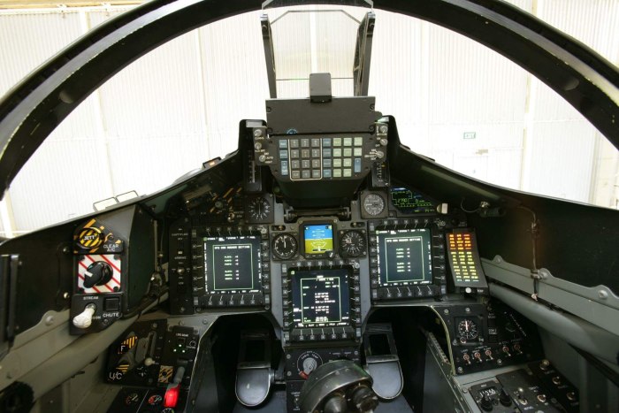 Су-35 кабина
