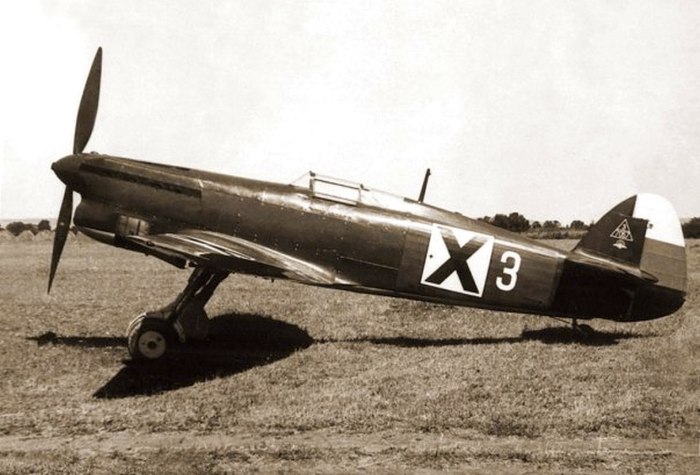 Avia b-135